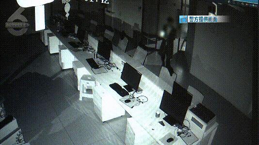 男子盗保时捷叫代驾开回老家炫耀 无照驾驶午夜过瘾