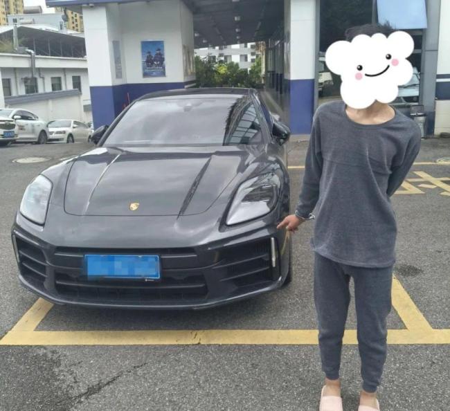 男子盗保时捷叫代驾开回老家炫耀 无照驾驶午夜过瘾